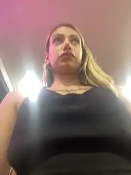 Snapshot of loira_messi chatting on 28, 2, 2025 loira messi online show from 28, 2, 2025