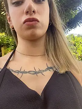 Snapshot of loira_messi chatting on 16, 3, 2025 loira messi online show from 16, 3, 2025