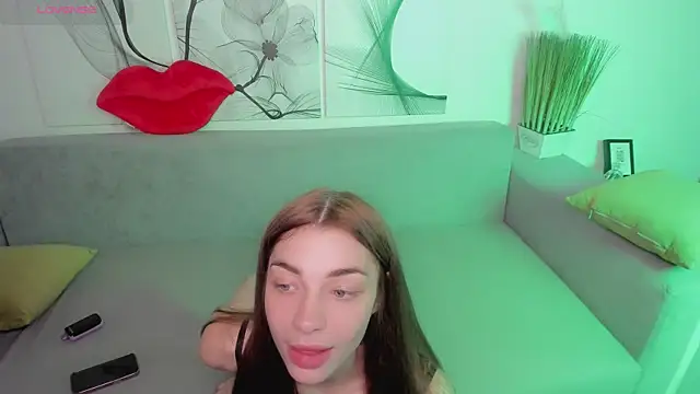AngelinaWett online show from 13, 7, 2026