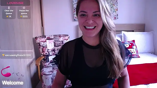 Snapshot of ParisW chatting on 4, 12, 2024 ParisW online show from 4, 12, 2024