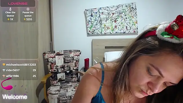 Snapshot of ParisW chatting on 5, 12, 2024 ParisW online show from 5, 12, 2024