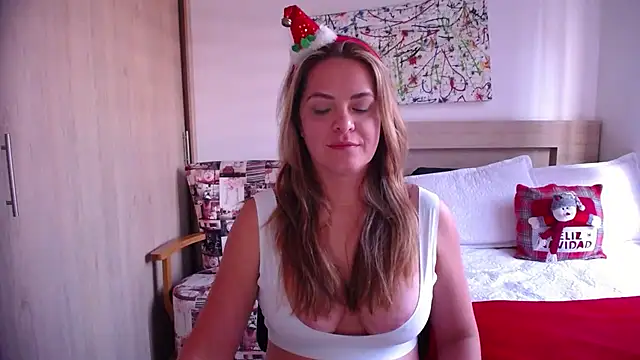 Snapshot of ParisW chatting on 23, 12, 2024 ParisW online show from 23, 12, 2024