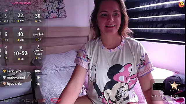 Snapshot of ParisW chatting on 18, 9, 2025 ParisW online show from 18, 9, 2025