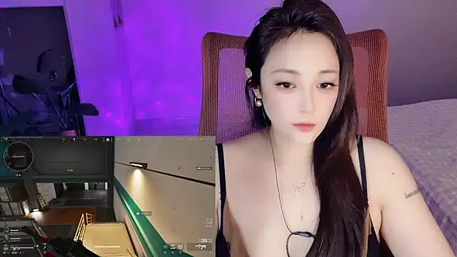 Daisy-77 online show from 11, 2, 2026