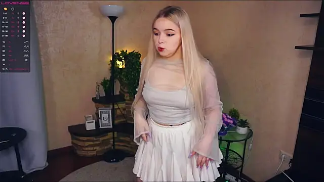 ZaraCreedon online show from 8, 2, 2025