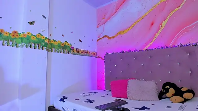 Daisy  rose online show from 12, 2, 2025