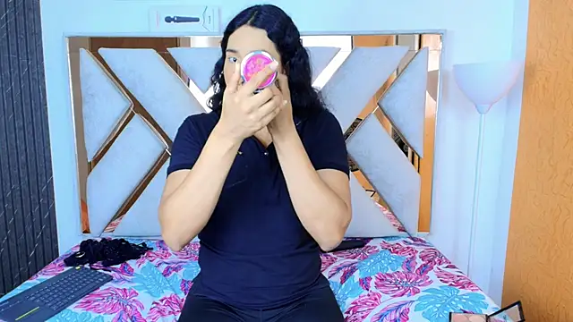 Snapshot of Alison_Chan_ chatting on 23, 10, 2025 Alison Chan online show from 23, 10, 2025