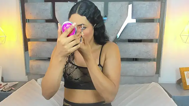 Snapshot of Alison_Chan_ chatting on 3, 12, 2025 Alison Chan online show from 3, 12, 2025