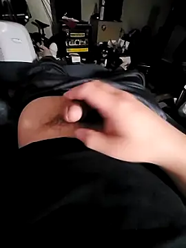 Snapshot of thickstickman chatting on 27, 11, 2025 thickstickman online show from 27, 11, 2025