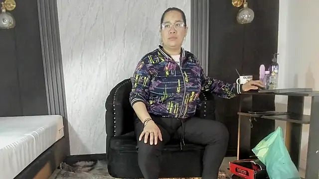 alondrabigtits online show from 15, 11, 2025