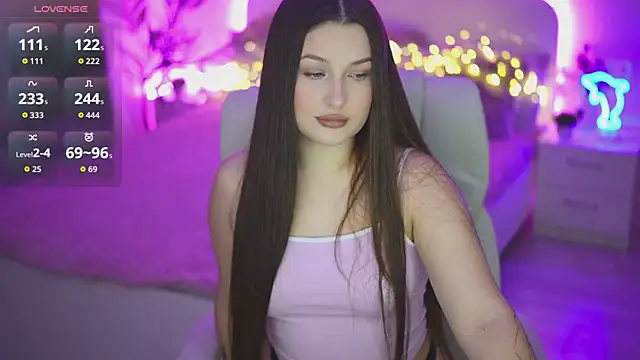 OneLaya online show from 3, 10, 2025