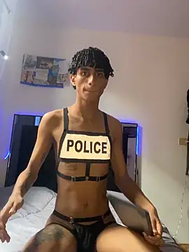 derreck models online show from 10, 2, 2026