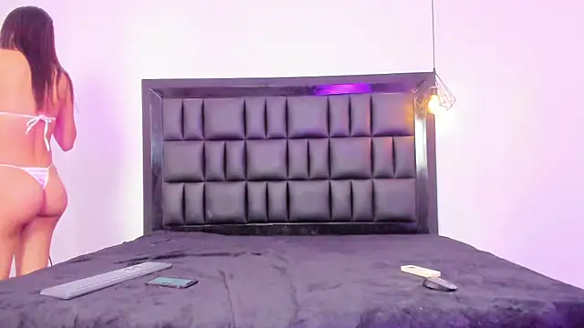 Snapshot of MIA_SOPHIA1 chatting on 7, 10, 2025 MIA SOPHIA1 online show from 7, 10, 2025