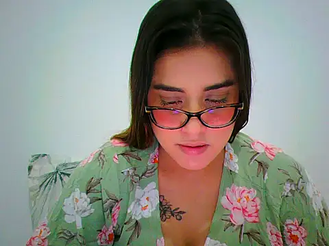 maliamiller online show from 18, 4, 2026