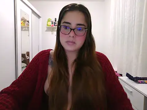 Snapshot of maliamiller chatting on 2, 6, 2026 maliamiller online show from 2, 6, 2026