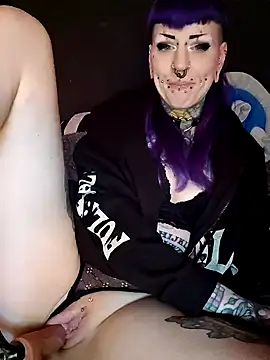 Snapshot of Purple_Coffin666 chatting on 28, 1, 2025 Purple Coffin666 online show from 28, 1, 2025