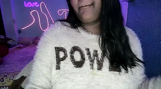 expression queen online show from 25, 1, 2025