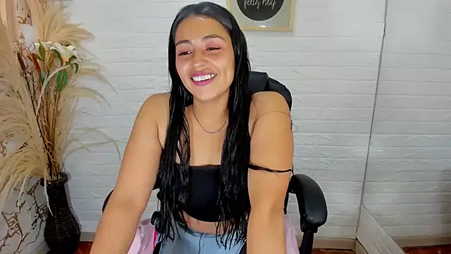 Aisha 09 online show from 4, 2, 2025