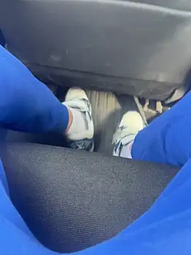 jovenestraviesos online show from 16, 2, 2026