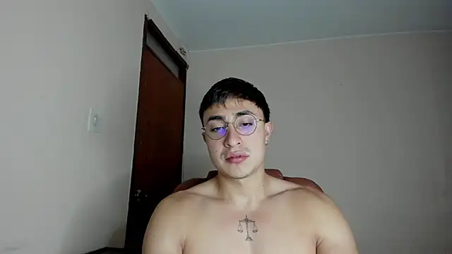 Leoknight online show from 7, 3, 2025