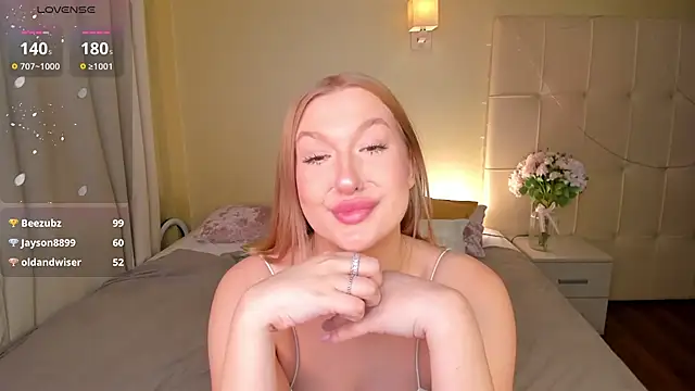 Snapshot of Emma__Leee chatting on 6, 2, 2025 Emma Leee online show from 6, 2, 2025
