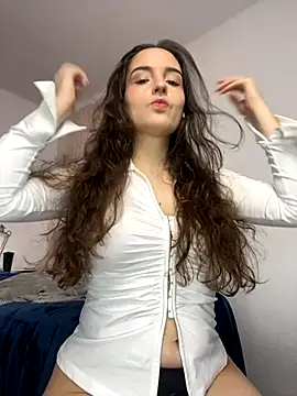 Snapshot of tatianaAlvarez1 chatting on 23, 10, 2025 tatianaAlvarez1 online show from 23, 10, 2025