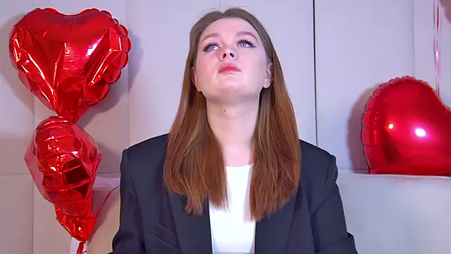 Snapshot of CrystalLyons chatting on 16, 2, 2025 CrystalLyons online show from 16, 2, 2025