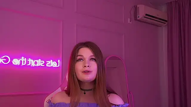 Snapshot of CrystalLyons chatting on 15, 3, 2025 CrystalLyons online show from 15, 3, 2025