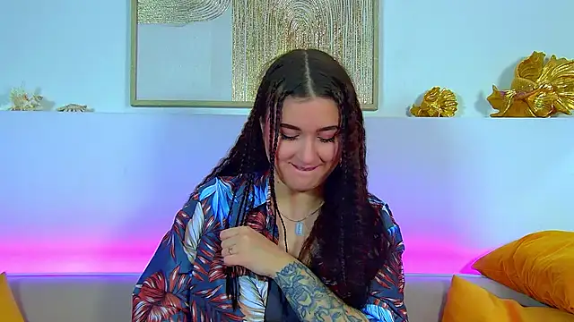 ChristinaMilton online show from 4, 2, 2026