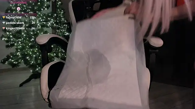 Lana Younes online show from 30, 12, 2024