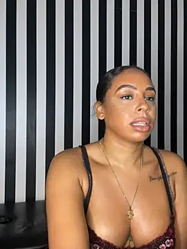 Snapshot of bigbootyjayda chatting on 18, 12, 2024 bigbootyjayda online show from 18, 12, 2024