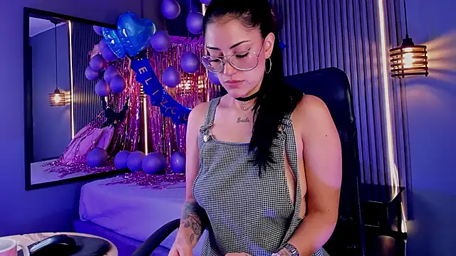 Snapshot of aura-baker chatting on 11, 3, 2025 aura-baker online show from 11, 3, 2025