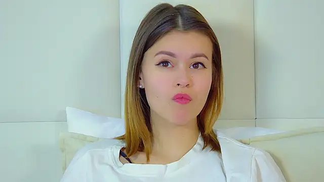 PollyLanders online show from 28, 2, 2025