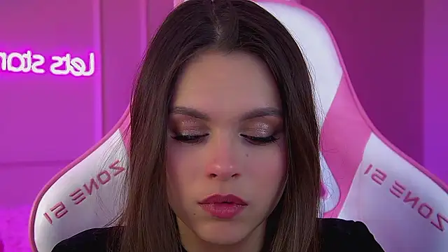 PollyLanders online show from 6, 3, 2026