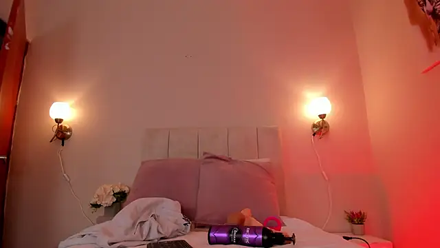 Snapshot of dani_skinny_ chatting on 7, 1, 2025 dani skinny online show from 7, 1, 2025