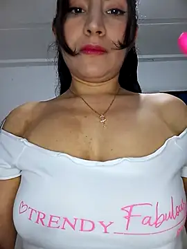 ELISA 90 online show from 19, 11, 2025