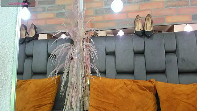 JESSYCORTES online show from 2, 2, 2026