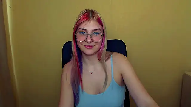 Luna Lush  online show from 21, 3, 2025