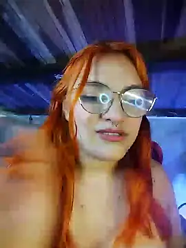 Snapshot of SophiaWeestt99 chatting on 5, 2, 2025 SophiaWeestt99 online show from 5, 2, 2025