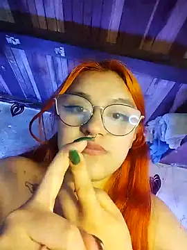 Snapshot of SophiaWeestt99 chatting on 5, 2, 2025 SophiaWeestt99 online show from 5, 2, 2025