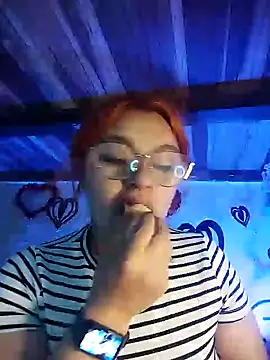 Snapshot of SophiaWeestt99 chatting on 6, 2, 2025 SophiaWeestt99 online show from 6, 2, 2025