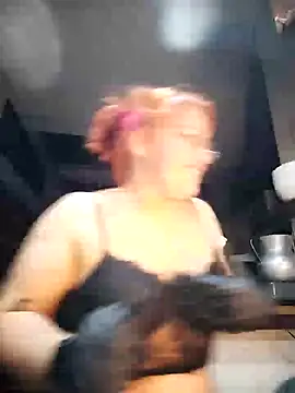 Snapshot of SophiaWeestt99 chatting on 13, 2, 2025 SophiaWeestt99 online show from 13, 2, 2025