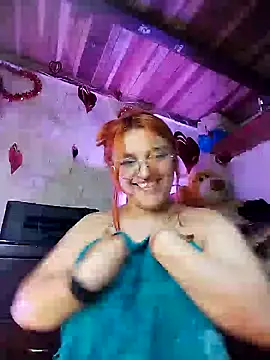 Snapshot of SophiaWeestt99 chatting on 17, 2, 2025 SophiaWeestt99 online show from 17, 2, 2025