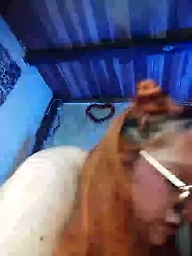 Snapshot of SophiaWeestt99 chatting on 2, 3, 2025 SophiaWeestt99 online show from 2, 3, 2025