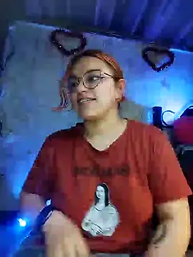Snapshot of SophiaWeestt99 chatting on 8, 3, 2025 SophiaWeestt99 online show from 8, 3, 2025