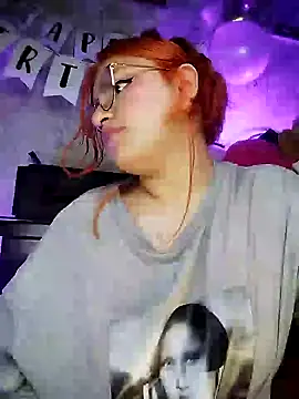 Snapshot of SophiaWeestt99 chatting on 12, 3, 2025 SophiaWeestt99 online show from 12, 3, 2025