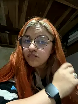 Snapshot of SophiaWeestt99 chatting on 24, 9, 2025 SophiaWeestt99 online show from 24, 9, 2025