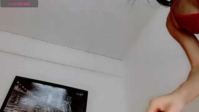 Diosiris Riannys online show from 6, 12, 2024