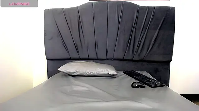 Diosiris Riannys online show from 2, 10, 2025