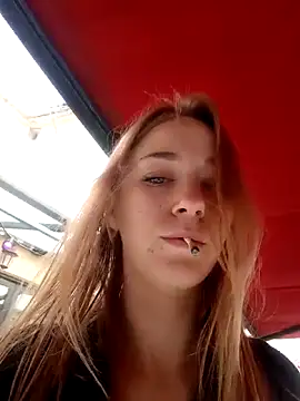 Snapshot of ElektrikFrancaise chatting on 24, 10, 2025 ElektrikFrancaise online show from 24, 10, 2025